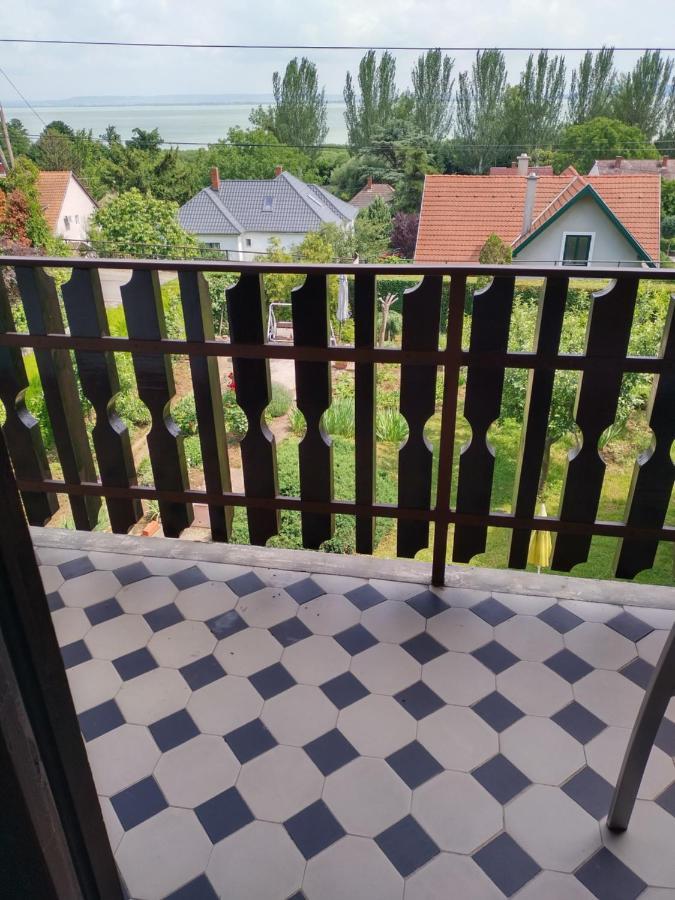 شقة Ibolya Apartman Badacsony المظهر الخارجي الصورة